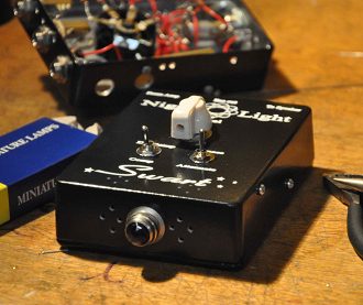 Swart Night Light Attenuator & Stereo Drive